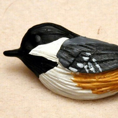 Decorative Polyresin Chickadee Accessory Pin