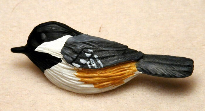 Decorative Polyresin Chickadee Accessory Pin